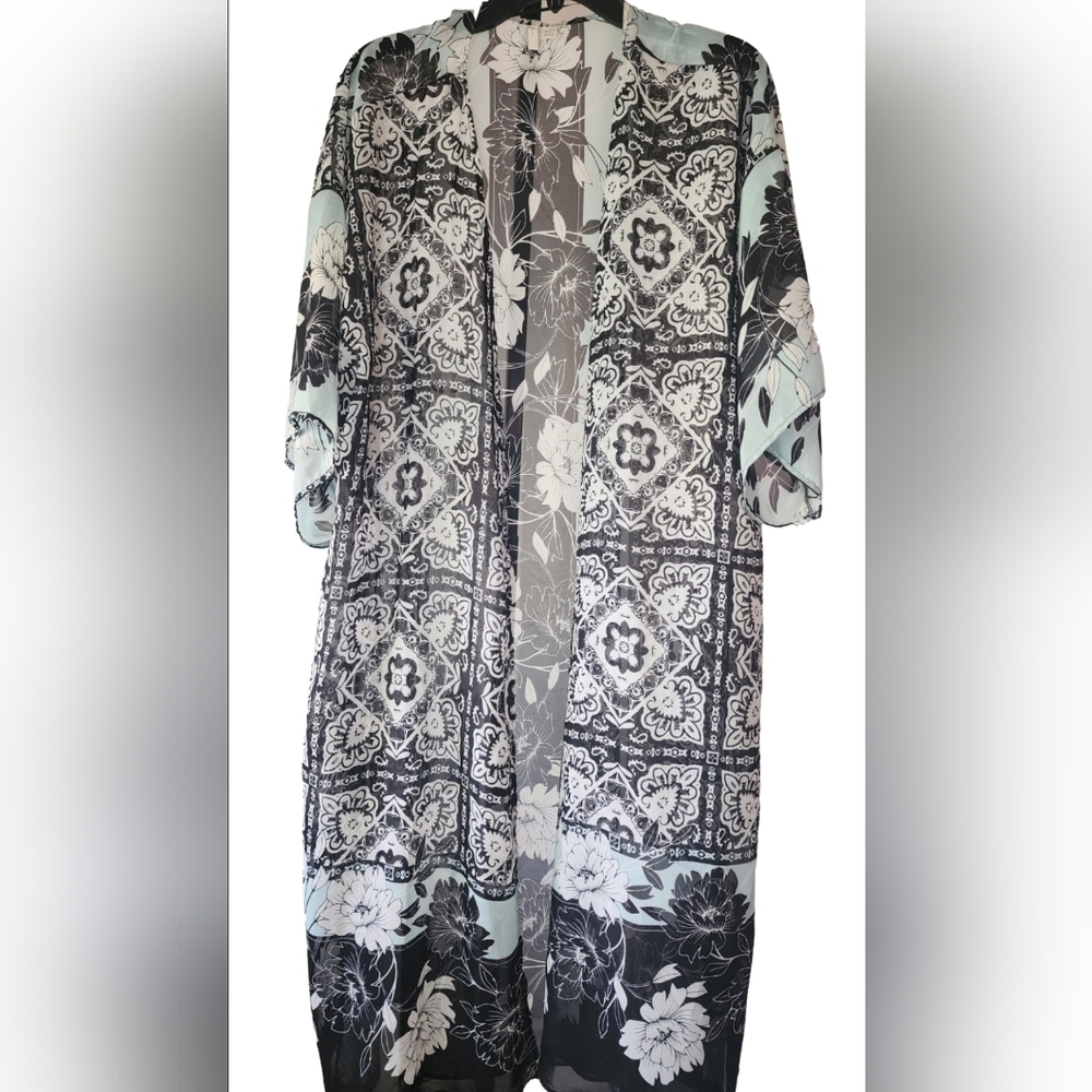 Long Kimino, Size 18/20. White, Black and Light Blue/Teal. Sheer - Picture 1 of 4